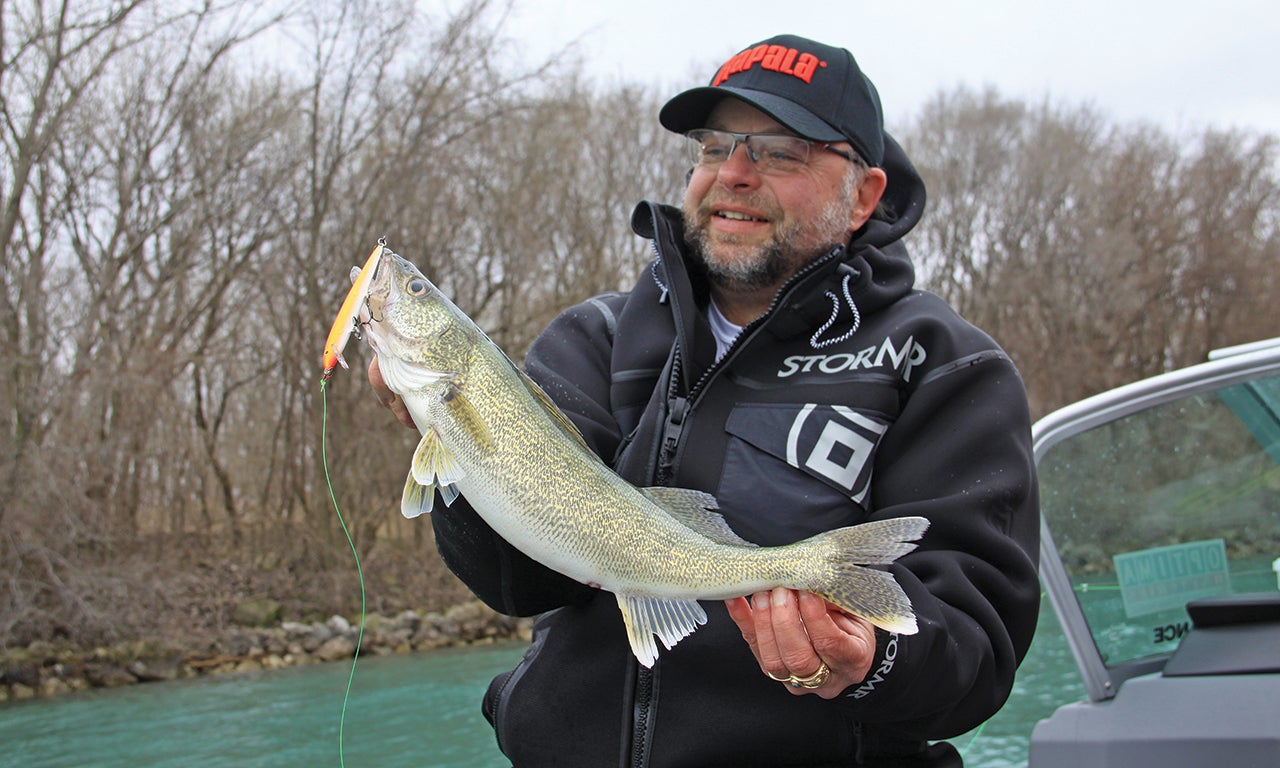 The tug is the drug: Hand-lining for walleyes on the Detroit River