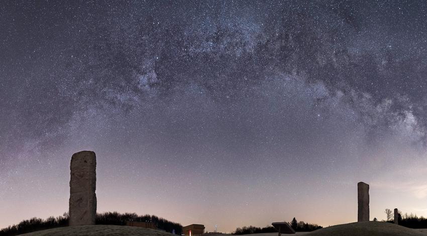 A starry sky above Observatory Park.