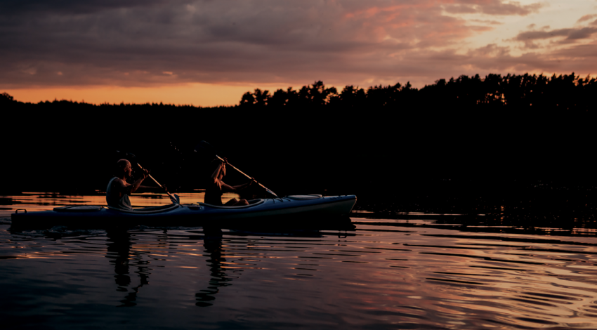 Ohioans enjoy nighttime kayaking at High Rocks Adventure