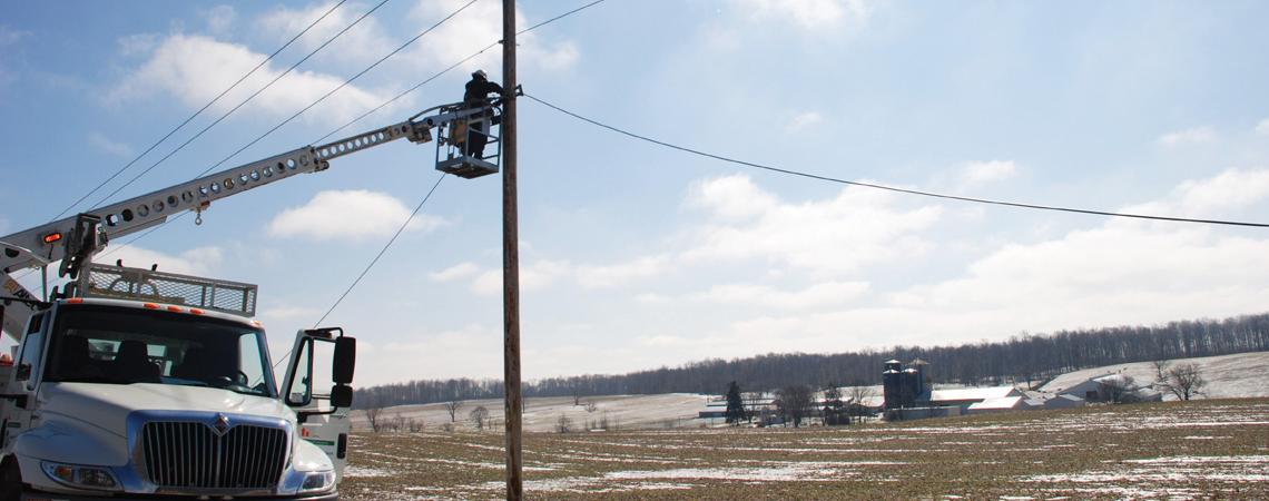 Lineworker working on powerline